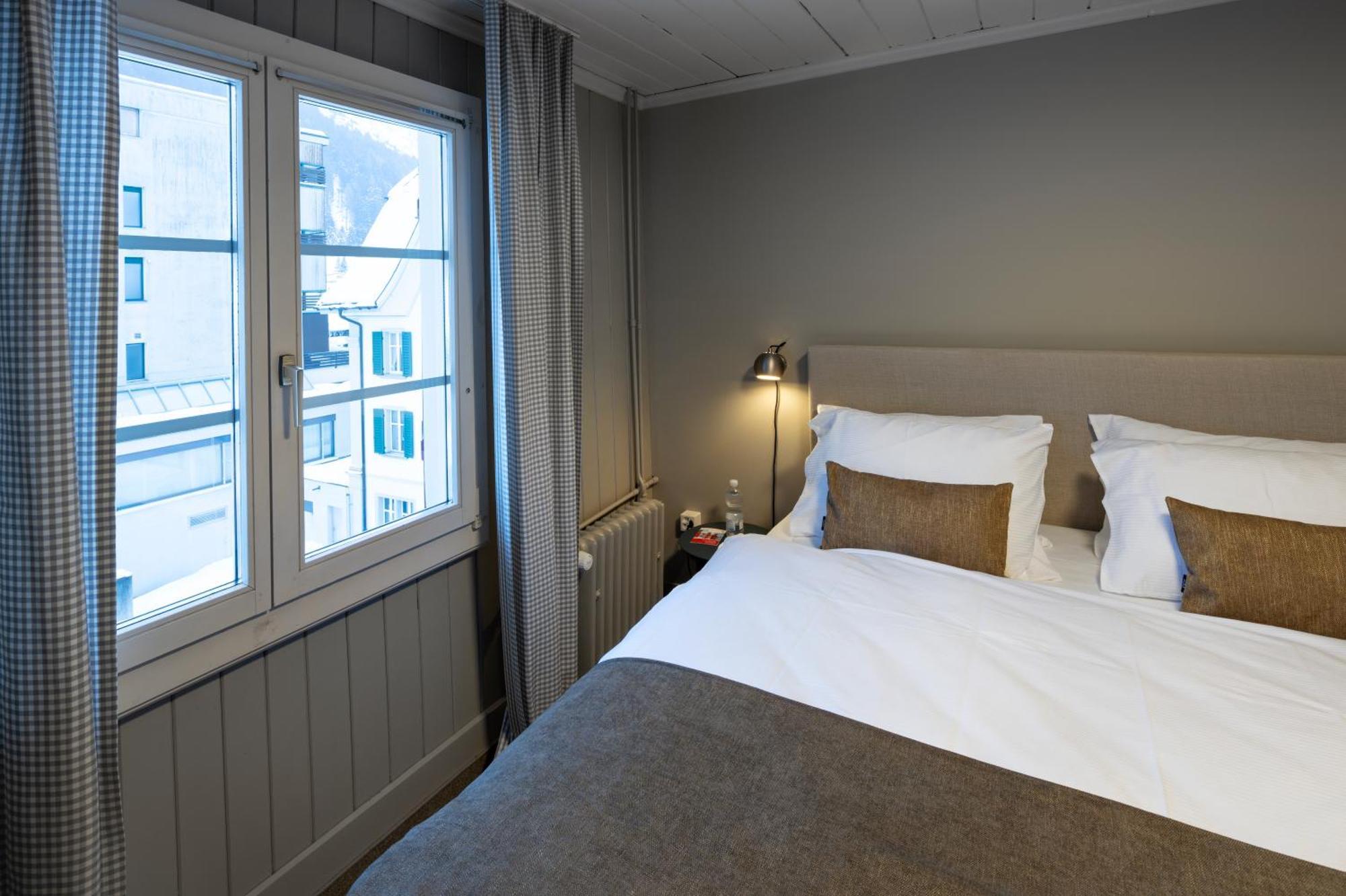 Hotel Bergidyll - Riders Haven Self Check-In Hotel Andermatt Exteriör bild